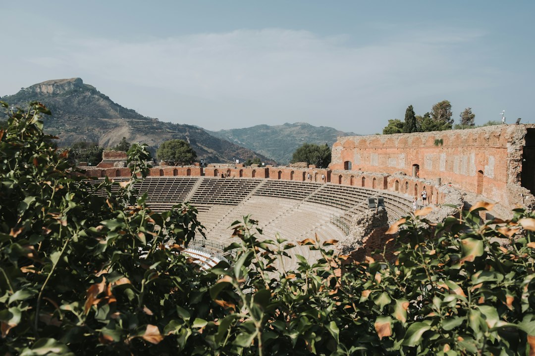 Festival estivi: l'economia vibrante della live music isolana