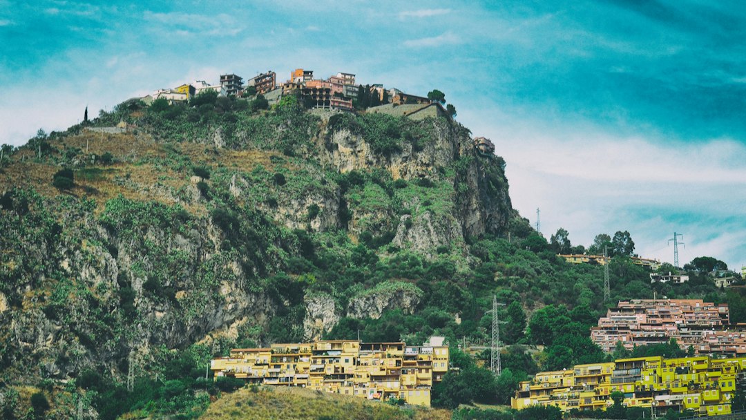 Sette giorni nell'anima di un borgo siciliano